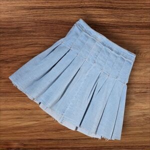 Re Generation Star Pleated Light Denim Mini Skirt NWT